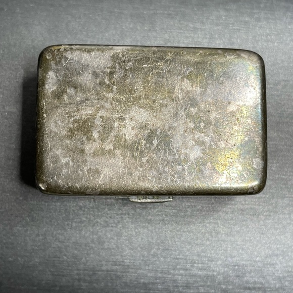 Antique Sterling Pill Box Scroll Center Early 1900’s. - Picture 5 of 11